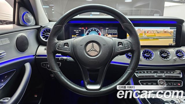 Mercedes-Benz E-Class E200 Avantgarde
