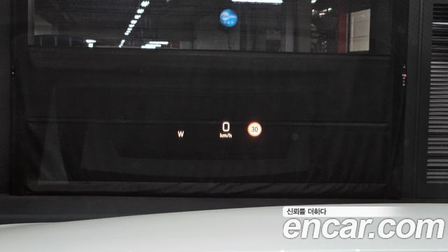 Mercedes-Benz E-Class E200 Avantgarde