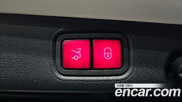Mercedes-Benz E-Class E200 Avantgarde