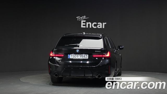 BMW 3-Series 320i Touring M Sports