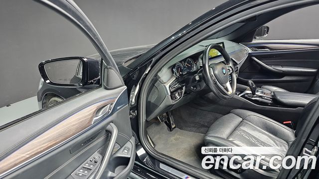 BMW 5-Series 520d M Sport Package Plus