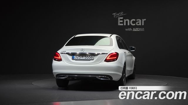 Mercedes-Benz C-Class C200