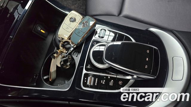 Mercedes-Benz C-Class C200