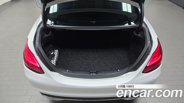 Mercedes-Benz C-Class C200