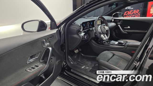 Mercedes-Benz A-Class AMG A35 4MATIC Sedan