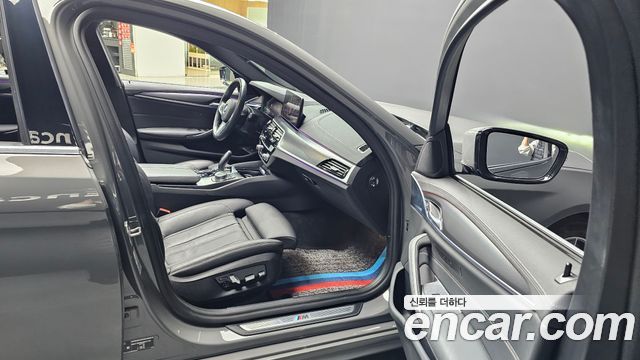 BMW 5-Series 520i M Sport