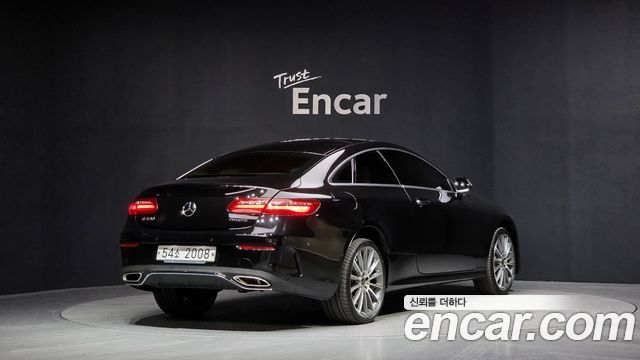 Mercedes-Benz E-Class E450 4MATIC Coupe