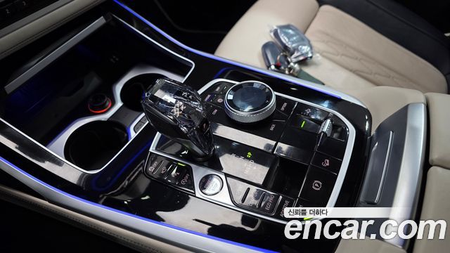 BMW X7 M50i 6STR