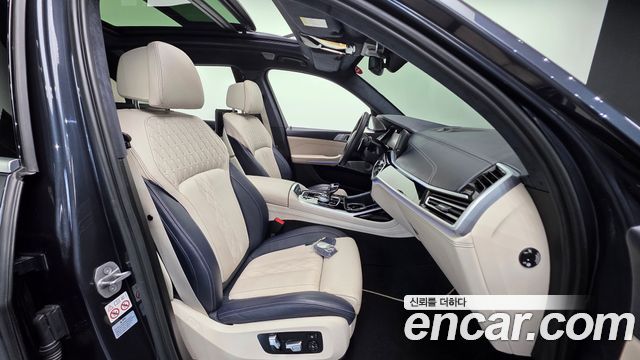 BMW X7 M50i 6STR