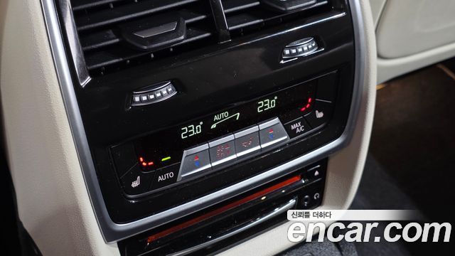 BMW X7 M50i 6STR