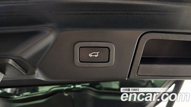 Land Rover Range Rover Velar 2.0 D240 SE