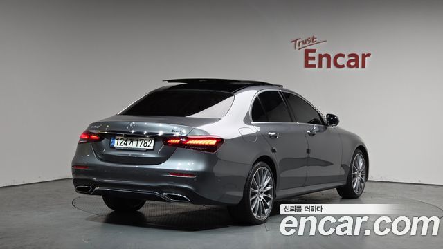 Mercedes-Benz E-Class E350 4MATIC AMG Line