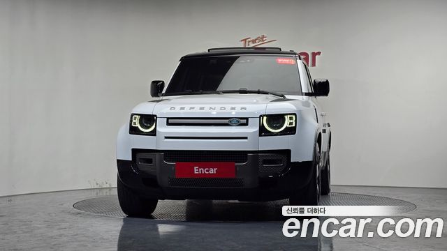 Land Rover Defender 130 D300 X-Dynamic HSE