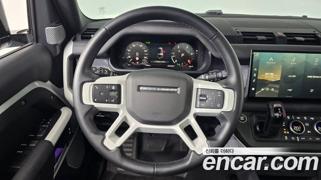 Land Rover Defender 130 D300 X-Dynamic HSE