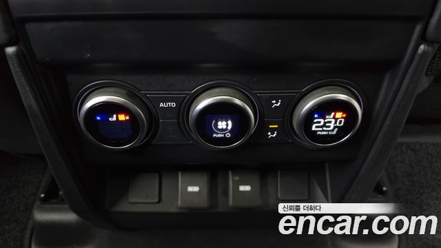Land Rover Defender 130 D300 X-Dynamic HSE