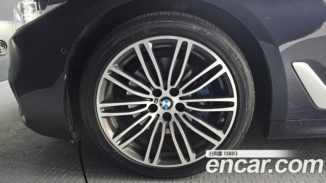 BMW 5-Series 530d M Sport Plus
