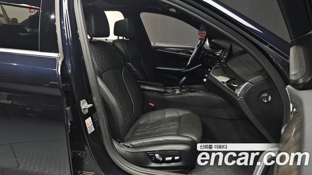 BMW 5-Series 530d M Sport Plus
