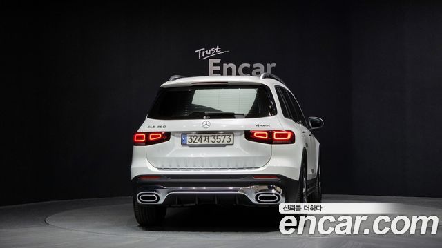 Mercedes-Benz GLB-Class GLB250 4MATIC