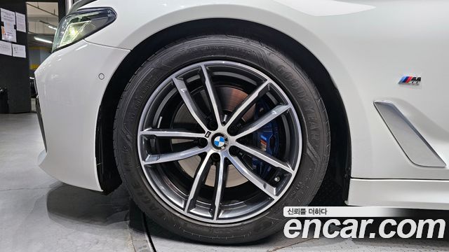 BMW 5-Series 520i M Sport