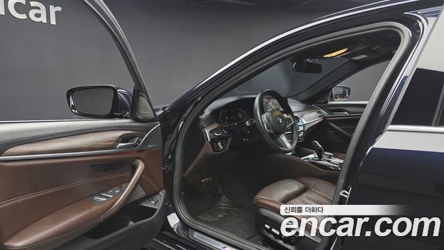 BMW 5-Series 520d M Sport Package Plus