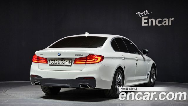 BMW 5-Series 520d xDrive M Sport Package Plus