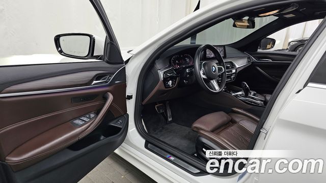 BMW 5-Series 520d xDrive M Sport Package Plus