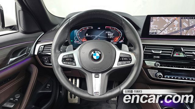BMW 5-Series 520d xDrive M Sport Package Plus