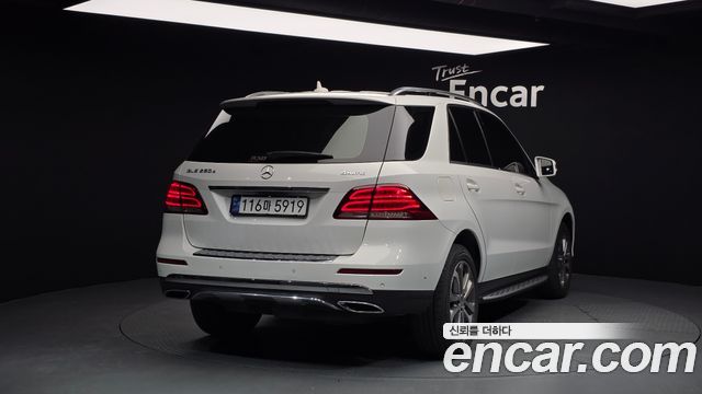 Mercedes-Benz GLE-Class GLE250 d 4MATIC