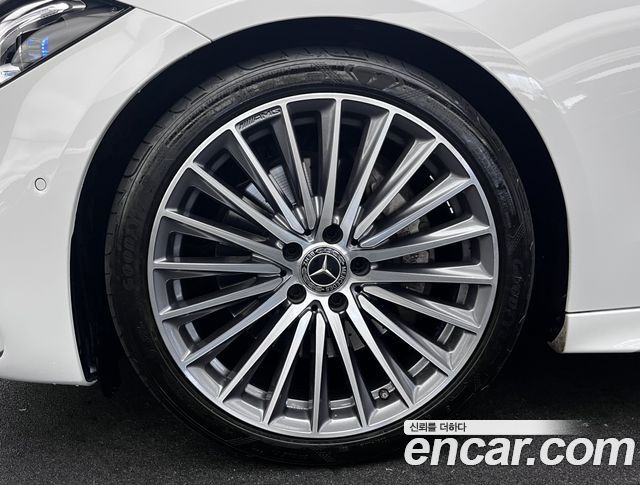 Mercedes-Benz C-Class C300 4MATIC AMG Line