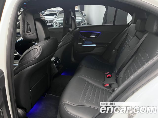 Mercedes-Benz C-Class C300 4MATIC AMG Line