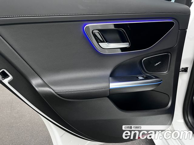Mercedes-Benz C-Class C300 4MATIC AMG Line