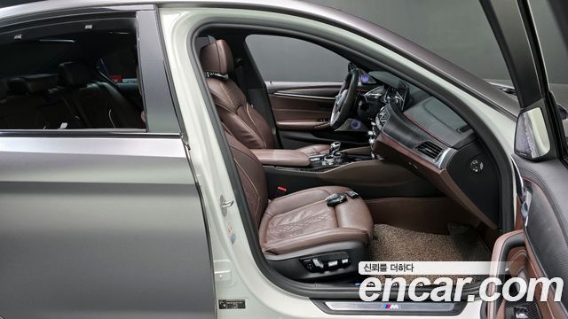 BMW 5-Series 530i xDrive M Sport Package Plus