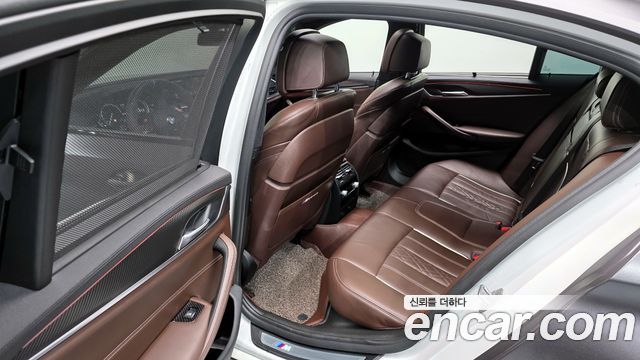BMW 5-Series 530i xDrive M Sport Package Plus