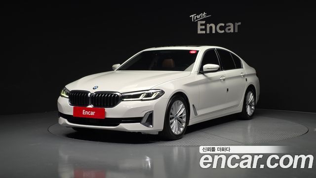 BMW 5-Series 520i Luxury