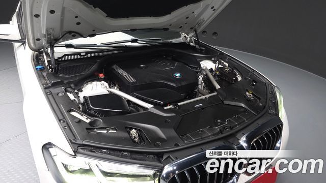BMW 5-Series 520i Luxury