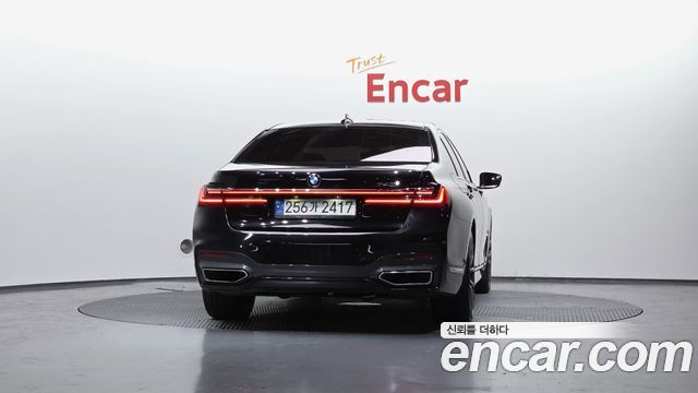 BMW 7-Series 740i M Sport