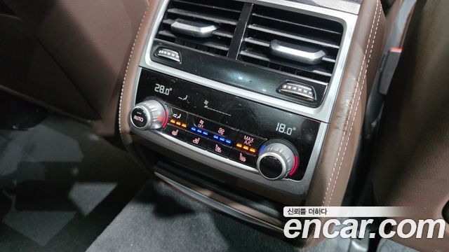BMW 7-Series 740i M Sport