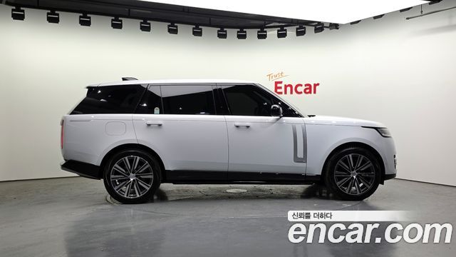 Land Rover Range Rover P530 Autobiography Long Wheel Base