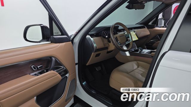 Land Rover Range Rover P530 Autobiography Long Wheel Base