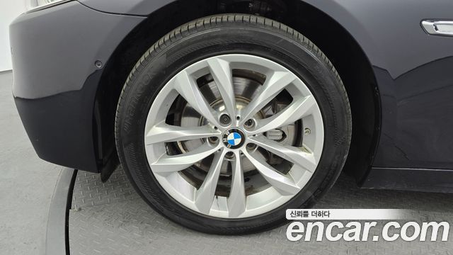 BMW 5-Series 520d xDrive M Aero Dynamic