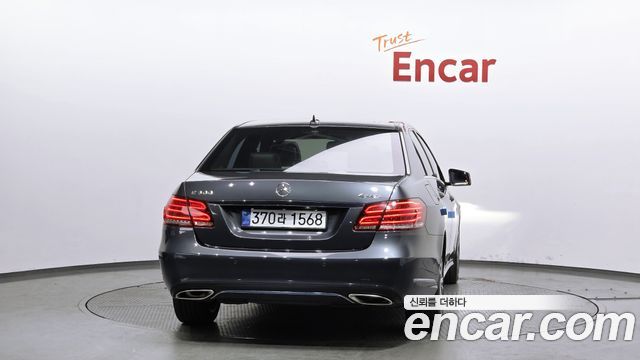 Mercedes-Benz E-Class E200 Avantgarde