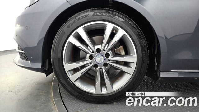 Mercedes-Benz E-Class E200 Avantgarde