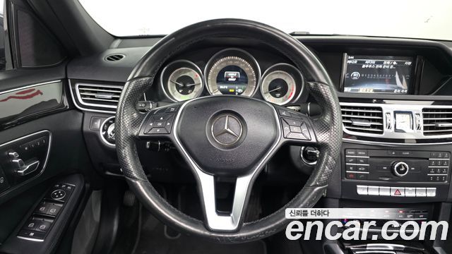 Mercedes-Benz E-Class E200 Avantgarde