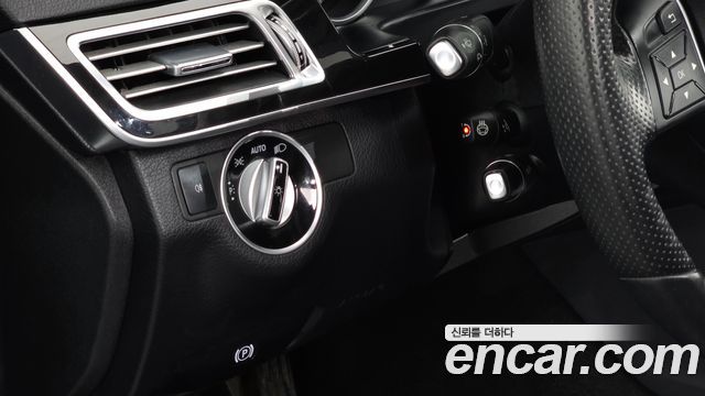 Mercedes-Benz E-Class E200 Avantgarde
