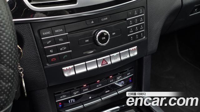 Mercedes-Benz E-Class E200 Avantgarde