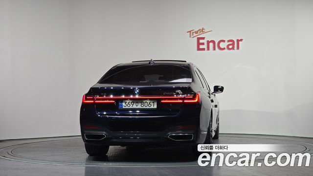 BMW 7-Series 740Li xDrive M Sport Package