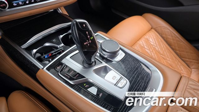 BMW 7-Series 740Li xDrive M Sport Package