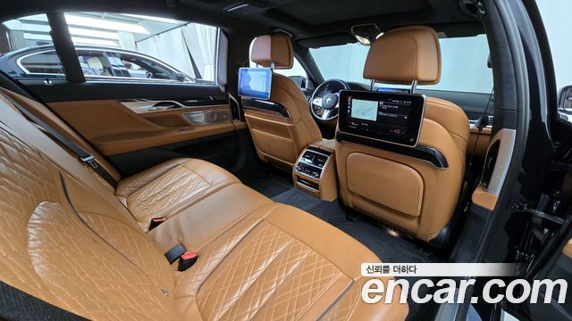 BMW 7-Series 740Li xDrive M Sport Package
