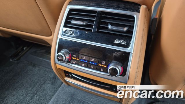 BMW 7-Series 740Li xDrive M Sport Package