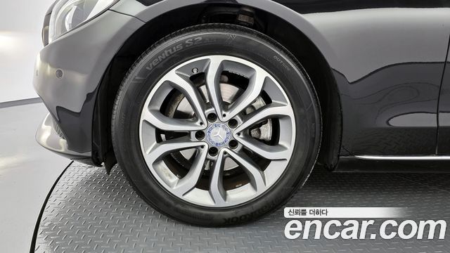 Mercedes-Benz C-Class C200 Avantgarde